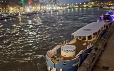 tour Eiffel et la seine